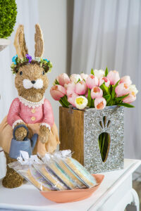 eater bunny with flowers
