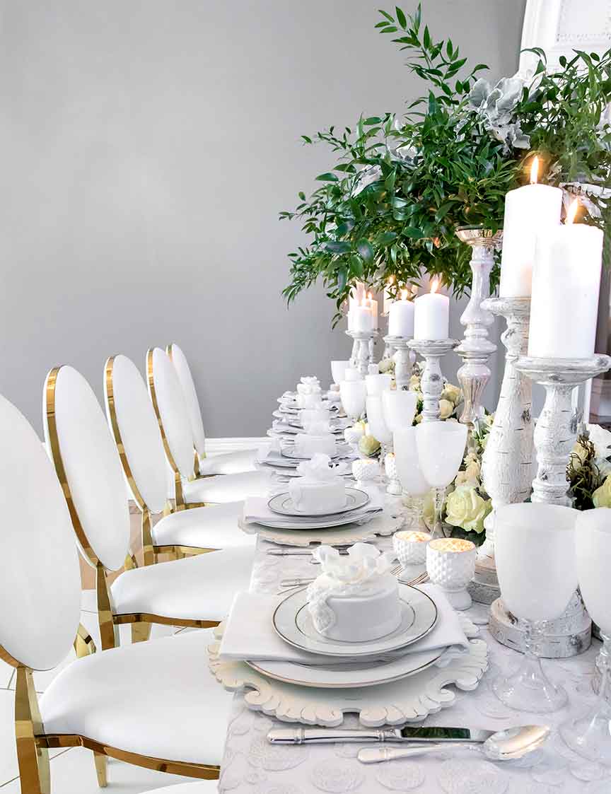 wedding table decoration, white and gold theme, candles, chairs