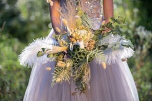 floral bouquet, 2021 wedding trends, bride guide
